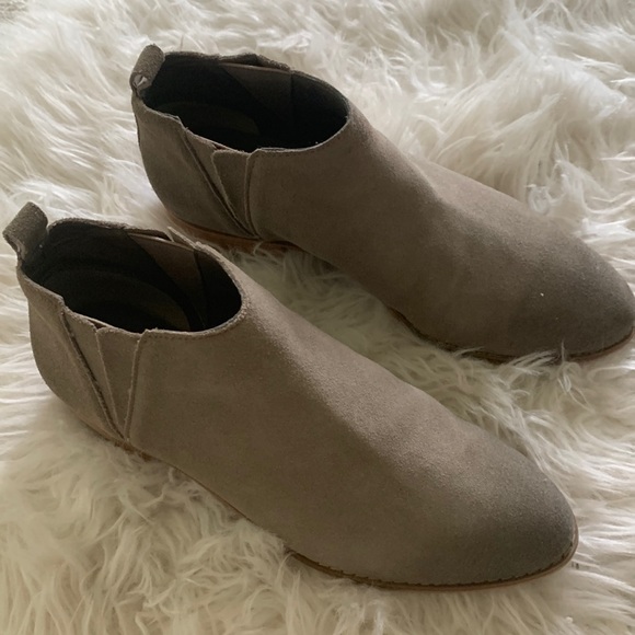 bp Shoes - BP booties size 6